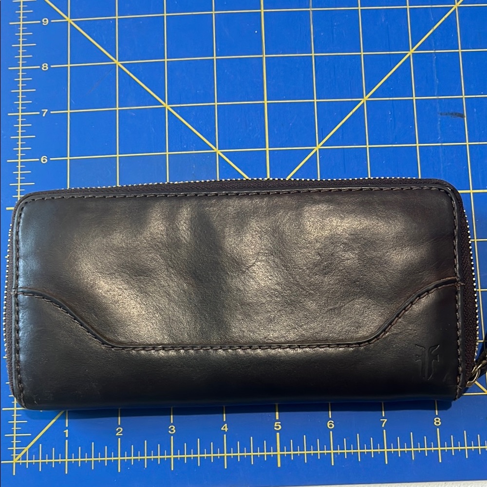 Frye Brown Leather Zip Wallet
